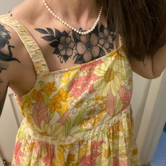 Gorgeous Sundress - Picture 4 of 5